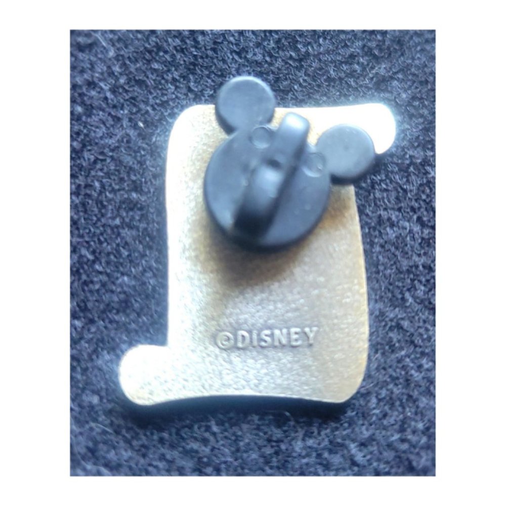 Disney Collector Trading Pin Walt Disney Quote - Adversity - Picture 2 of 3